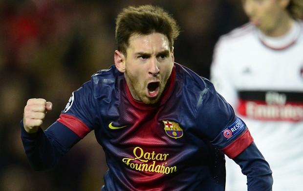 Messi comemora gol do Barcelona sobre o Milan (Foto: AFP)