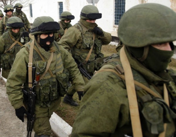 Soldados na Ucrânia (Foto: AP)