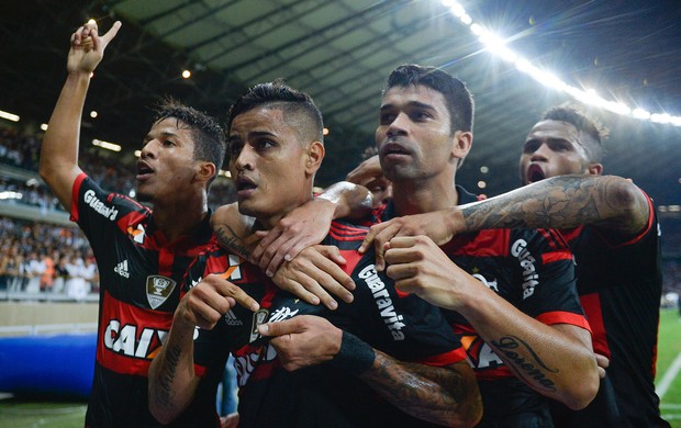 Everton gol Flamengo (Foto: Pedro Martins / Ag. Estado)