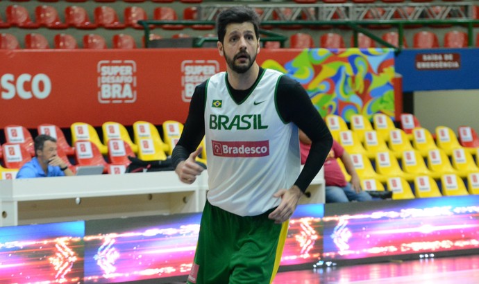 Guilherme Giovannoni ala-pivô seleção brasileira de basquete (Foto: Cairo Oliveira)