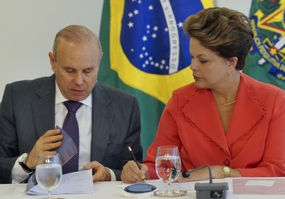 Dilma e Mantega (Foto: Antonio Cruz/Agbr)