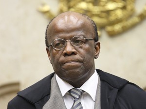 O ministro Joaquim Barbosa durante sessão do Supremo Tribunal Federal (Foto: Nelson Jr. / STF)