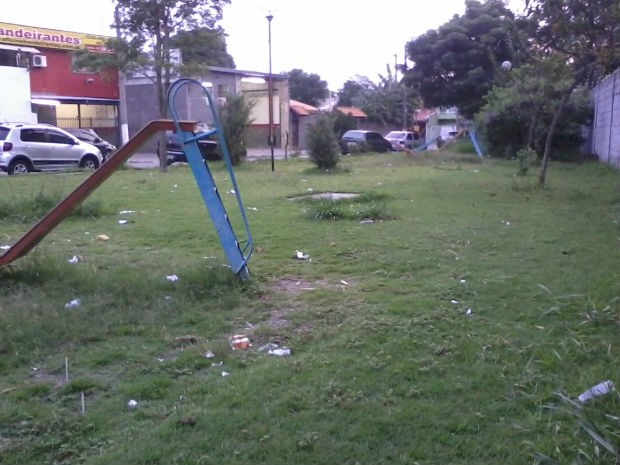 Moradores reclamam de abandono no Parque do Jardim Marcondes (Foto:  Taline Cristina dos Santos Barbara/Arquivo Pessoal)