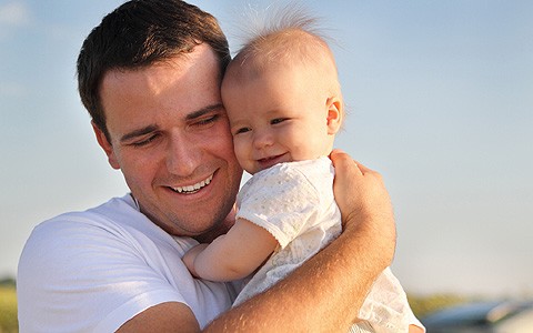 5 maneiras de o pai criar laços com o bebê - Revista Crescer | Rotina