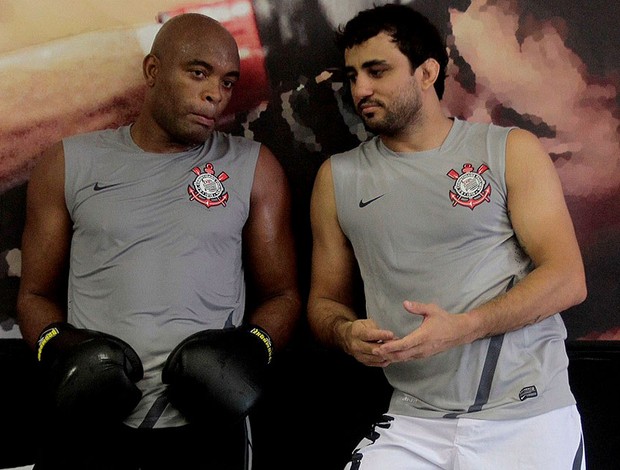 MMA UFC anderson silva treino corinthians (Foto: Divulgação / Site oficial do Corinthians)