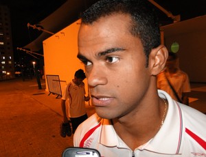Júnior Negão, atacante do Tombense (Foto: Léo Simonini / Globoesporte.com)
