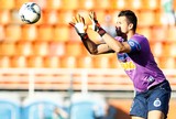 Com defesa corajosa, Fábio é eleito "vilão" da 11ª rodada do Brasileirão Com defesa corajosa, Fábio é eleito "vilão" da 11ª rodada do Brasileirão