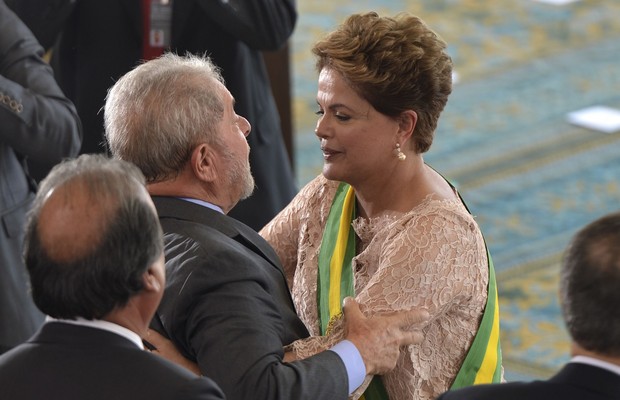Luiz Inácio Lula da Silva e Dilma Rousseff em cerimônia de posse da Presidência (Foto: Wilson Dias / Agência Brasil)