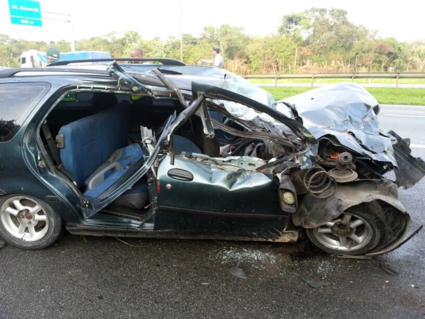 G Acidente Entre Carro E Caminh O Deixa Sete Pessoas Feridas No