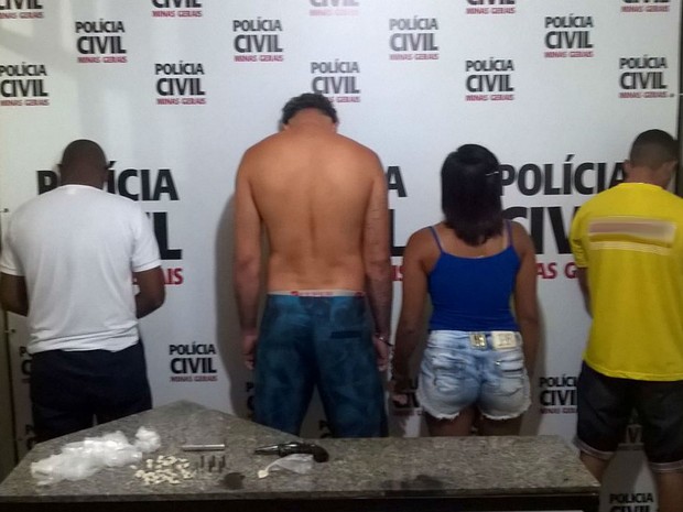 Presos operação Polícia Civil bairro Santa Rita (Foto: Polícia Civil/ Divulgação)