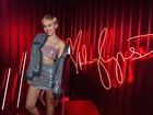 Miley Cyrus lança linha de maquiagem nos Estados Unidos