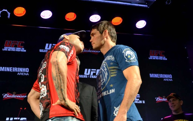 Encarada Wanderlei Silva e Rich Franklin na coletiva de imprensa do UFC (Foto: Adriano Caldas / Globoesporte.com)