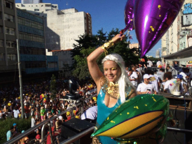 output bo1ico - Série Avenida Paulista: do corso carnavalesco aos blocos de rua na avenida.