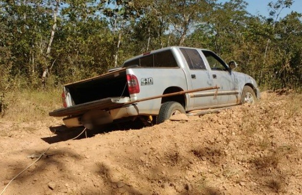 G1 Pm é Baleado Em Assalto Mas Reage E Atira Contra Dois Suspeitos Em Go Notícias Em Goiás 9217