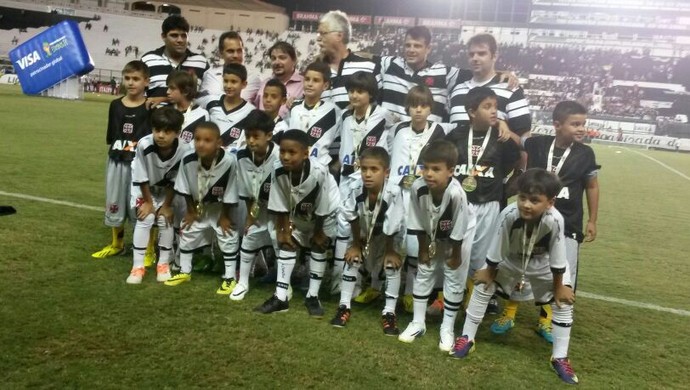 De futuro, Amapaense de 9 anos vem se destacando na base do Vasco (Foto: Arquivo Pessoal/Claudio Sousa)