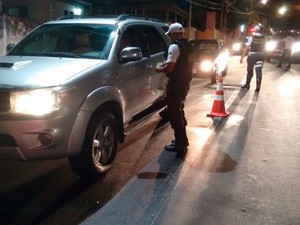 Operação aconteceu no bairro de Nova Descoberta, na Zona Sul de Natal (Foto: Divulgação/Detran-RN)