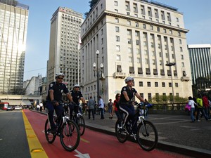 Objetivo da prefeitura é de ter 1,2 mil GCMs nas ciclovias (Foto: Marcelo Ulisses/GCM)