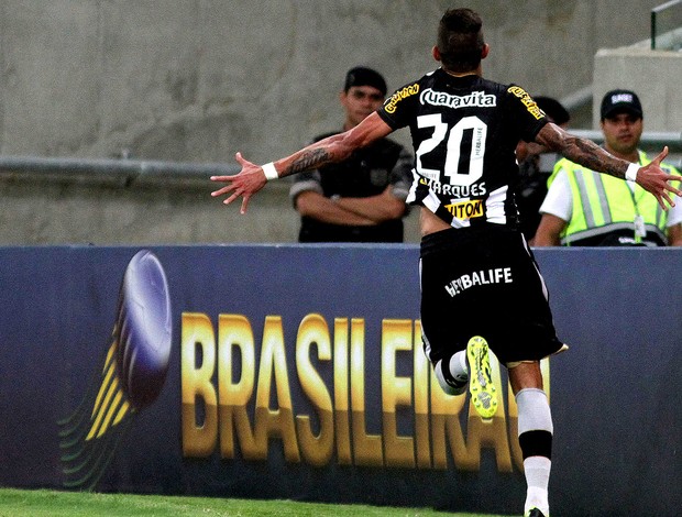 Rafael Marques comemoração Botafogo e Flamengo (Foto: Vitor Silva / SSPress) Rafael Marques comemoração Botafogo e Flamengo (Foto: Vitor Silva / SSPress)