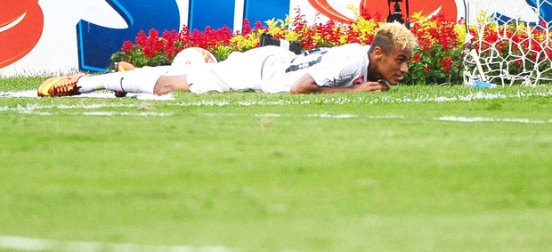 Neymar na partida do Santos contra o Corinthians (Foto: Marcos Ribolli / Globoesporte.com)