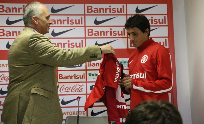 Luque é apresentado como jogador do Inter (Foto: Vinícius Guerreiro/GloboEsporte.com)