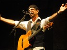 Cantor Nando Cordel faz show pela paz, em Belém