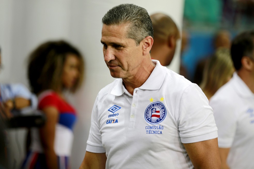 Treinador diz que precisa de mais tempo para trabalhar a equipe (Foto: Felipe Oliveira/Divulgação/EC Bahia)