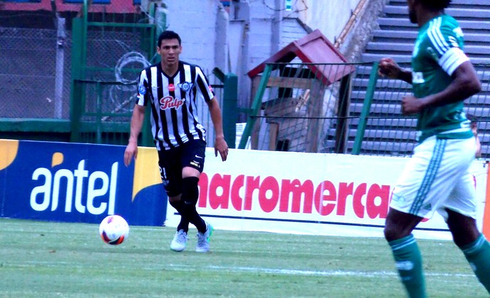 Forma de pagamento atrasa anúncio de Fabián Balbuena; Tite desconversa