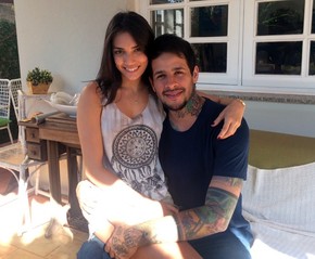 Ex Bbb Rafinha Reata Namoro Da Epoca Do Bbb8 E Se Declara Mulher Da Minha Vida Bastidores Gshow