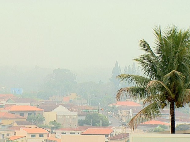 Temperatura em Altinópolis caiu para 9ºC nesta terça-feira (23) (Foto: Cláudio Oliveira/ EPTV)