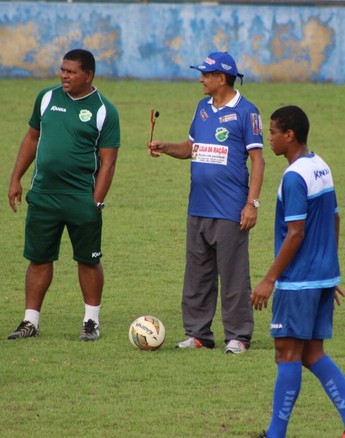 Diá, treino do Altos (Foto: Wenner Tito ) Diá, treino do Altos (Foto: Wenner Tito )
