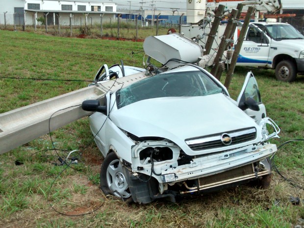 Motorista teve ferimentos leves (Foto: Divulgação)