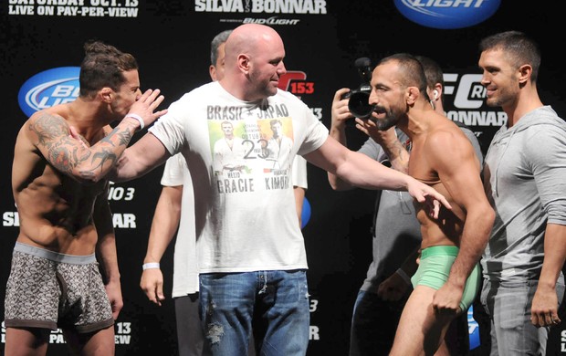 Cristiano Marcello e Reza Madadi, Pesagem UFC Rio III (Foto: André Durão / Globoesporte.com)