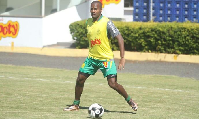 Reniê zagueiro do Mirassol (Foto: Vinícius de Paula / Mirassol FC)
