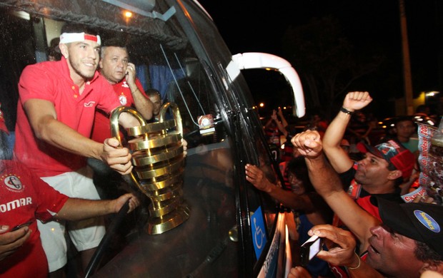 campinense, desfile, carro aberto, copa do nordeste (Foto: Magnus Menezes / Jornal da Paraíba)