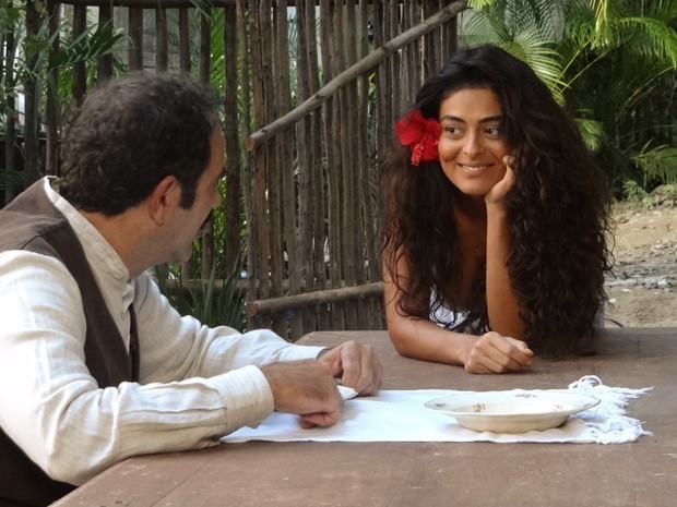 Vida de Nacib e Gabriela muda após primeira noite de amor (Foto: Divulgação/TV Globo)