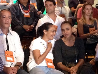 Ex-senadora e atual vereadora de Maceió, Heloísa Helena (PSOL) participa de lançamento de partido ao lado de Marina Silva (Foto: Iara Lemos/ G1)