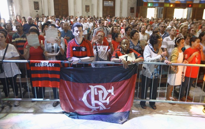 Missa São Judas Tadeu, flamengo (Foto: Alexandre Vieira / Ag. Estado) Missa São Judas Tadeu, flamengo (Foto: Alexandre Vieira / Ag. Estado)