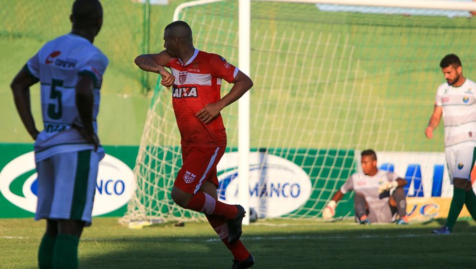 Neto Baiano do CRB (Foto: Ailton Cruz/Gazeta de Alagoas) Neto Baiano do CRB (Foto: Ailton Cruz/Gazeta de Alagoas)