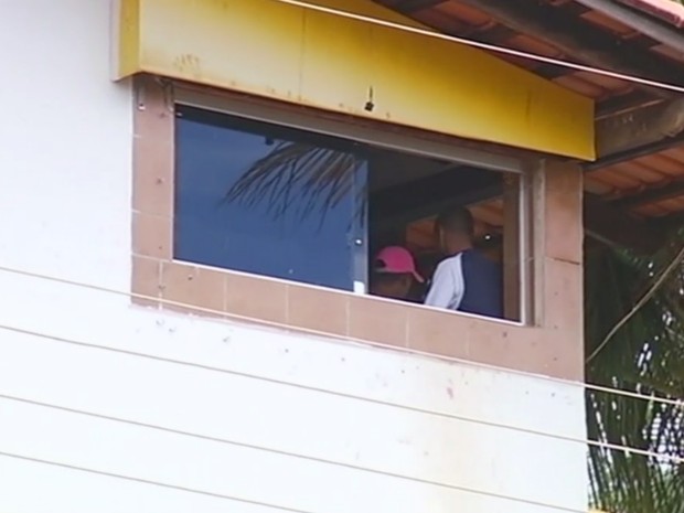 Internos eram mantidos de forma involuntária, em Três Ranchos, em Goiás (Foto: Reprodução/TV Anhanguera)