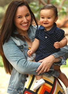 'Laura é uma graça divina', diz Mariana Belém sobre filha (Iwi Onodera/EGO)