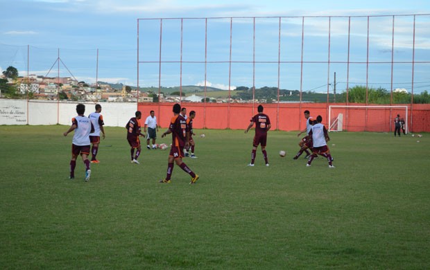 Elenco do Boa Esporte ainda não está fechado para a Série B. (Foto: Tiago Campos / Globoesporte.com) Elenco do Boa Esporte ainda não está fechado para a Série B. (Foto: Tiago Campos / Globoesporte.com)