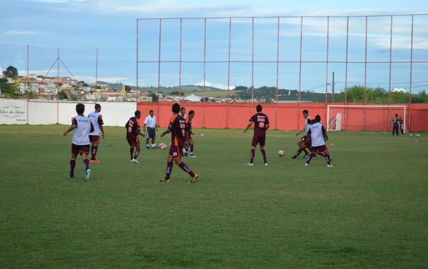 Elenco do Boa Esporte ainda não está fechado para a Série B. (Foto: Tiago Campos / Globoesporte.com)