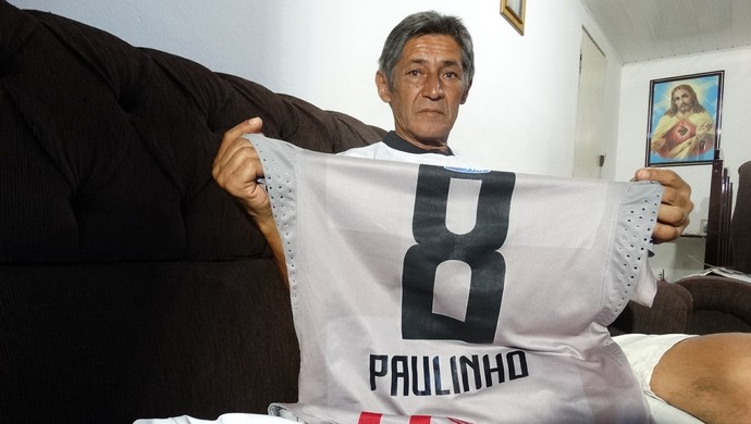 Seu Paulo pai de Paulinho (Foto: André Vinícius / GloboEsporte.com)
