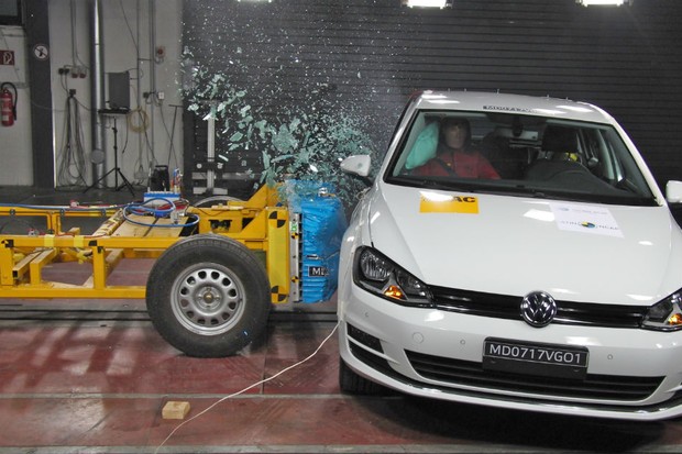 Volkswagen Golf nacional conquista cinco estrelas em crash teste (Foto: Divulgação)