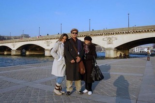 Mayra Cardi em Paris com a família (Foto: Arquivo pessoal)