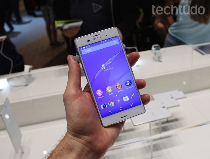 Xperia Z3 equipado com proteção à agua custa em torno de R$ 1.900 (Foto: Fabricio Vitorino/TechTudo) (Foto: Xperia Z3 equipado com proteção à agua custa em torno de R$ 1.900 (Foto: Fabricio Vitorino/TechTudo)) Xperia Z3 equipado com proteção à agua custa em torno de R$ 1.900 (Foto: Fabricio Vitorino/TechTudo) (Foto: Xperia Z3 equipado com proteção à agua custa em torno de R$ 1.900 (Foto: Fabricio Vitorino/TechTudo))
