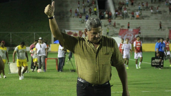 Pedrinho Albuquerque - técnico do Globo FC (Foto: Kaline Rodrigues/Divulgação)