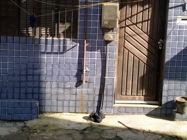 Homem foi morto com sinais de enforcamento em São Vicente (Foto: Arquivo Pessoal)