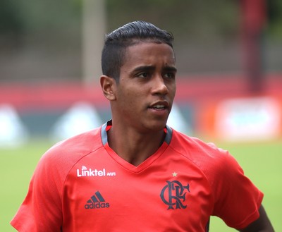 Gabriel treino Flamengo (Foto: Gilvan de Souza/Flamengo)