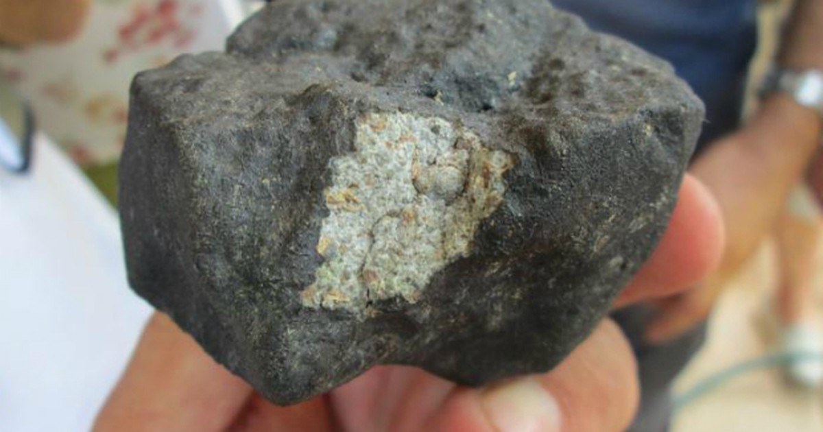 Meteorito encontrado em Porangaba é estudado no Museu ... - Globo.com